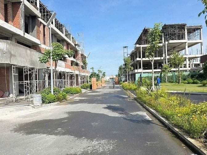 Chỉ với 800 triệu sở hữu ngay nhà phố shophouse cao cấp Bình Chánh, SH