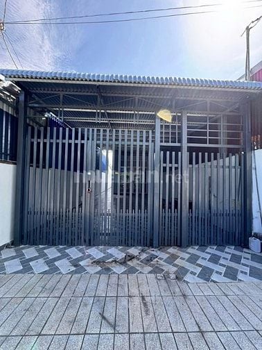 cần bán căn nhà còn mới tinh 149m2 ở Tân Thông Hội - Củ Chi giá 850tr