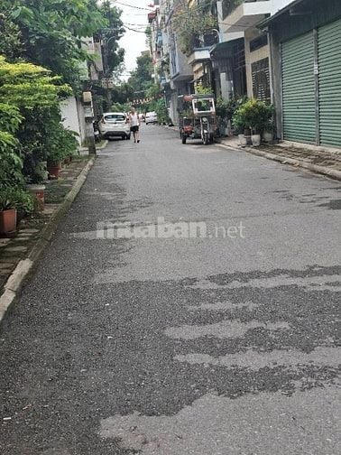 .TT. Trâu Quỳ, Gia Lâm, Hà Nội 81,2m² (2 mặt đường ô tô, ngay cổng phụ