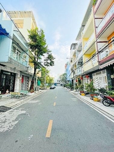 Khu Vip Metro Bình Phú - 4 tầng - 4m x 16m - 4PN khép kín - Đường 10m