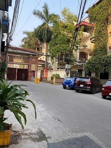Cho thuê nhà nguyên Căn ngõ 463 Phố Đội Cấn - Ba đình - 14 triệu