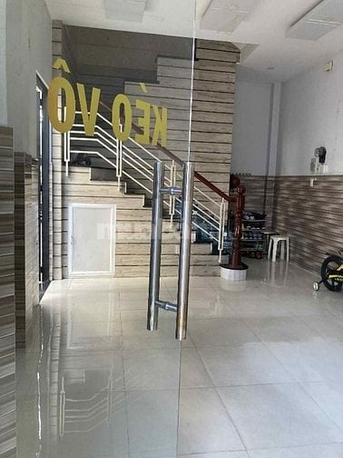 Tiện mở van phòng làm nail kinh doanh online