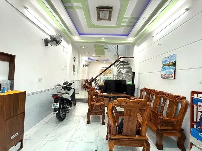 Nhà đẹp DT:4,2x14m Cao cấp hẻm Nguyễn Duy Cung, P12, Q.Gò Vấp.