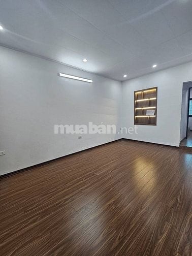 CĂN HỘ HIẾM CÓ- MẶT PHỐ LÁNG HẠ - VĂN MINH - 2 NGỦ ĐỦ CÔNG NĂNG 