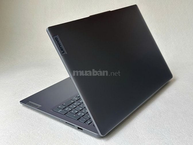 Laptop Lenovo Ideapad Slim 3 15IRH8 Core i7-13620H / Ram 16GB / SSD 1T