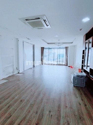 Mình cho thuê nhà mới xây,thang máy tại: Hoàng Hoa Thám