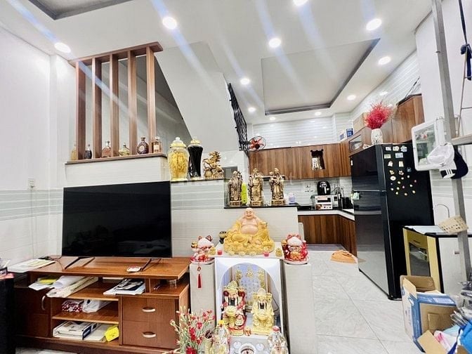 Siêu Phẩm Âu Cơ, Giáp Tân Bình, 5M X 13M, 4 Tầng,Hẻm 5M Thông,Hơn 8 Tỷ