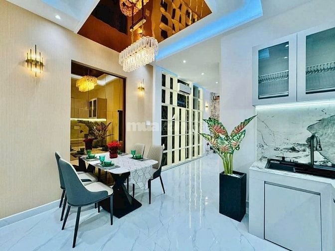 Bán nhà 48m 5tầng 4pn thống nhất p11 giá 7.85 tỷ 