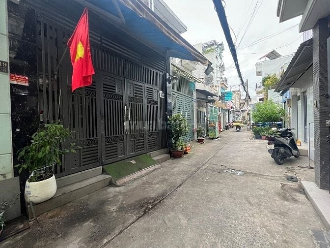 Nhà DT:4,4x14m hẻm xe hơi 5m Phạm Văn Chiêu, P8, Q.Gò Vấp.