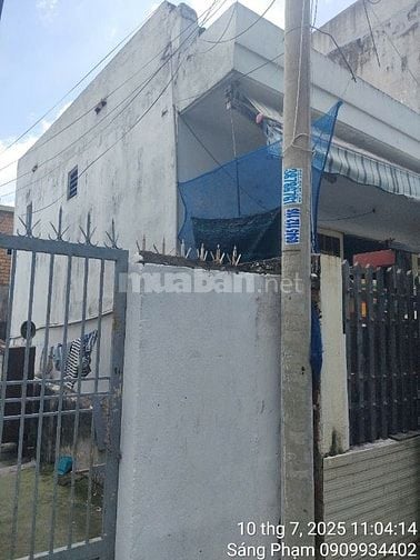 Nhà cấp 4 hẻm 2m Bưng Ông Thoàn .Phú Hữu 3 tỷ 250