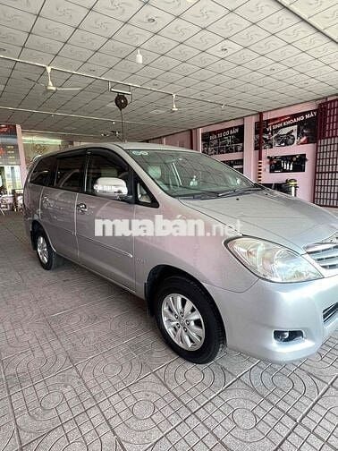 Toyota Innova 2010 G - 150 km