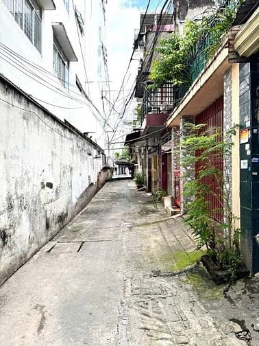 Nhà 3 lầu mới đẹp Trường Chinh, 5PN, nở hậu, hxh, chỉ 6.8 tỷ