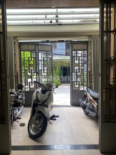 Bán nhà hẻm 198 Thoại Ngọc Hầu, phường Phú Thạnh, 4x16m 3 lầu 8,6 tỷ