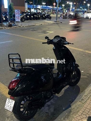 Bán Xe vespa sprint Đen 125ABS 2018