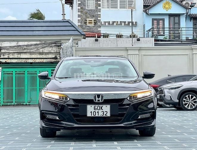 Xe Honda Accord nhập khẩu Thái Lan 2022