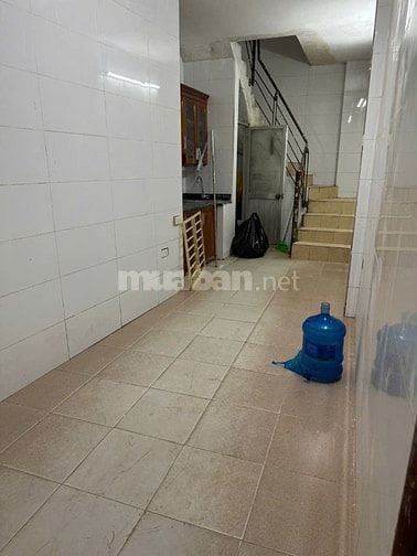 Cho thuê nhà ngõ 463 Hồng Hà, 20m2x 5 tầng, 3 ngủ. 3Wc