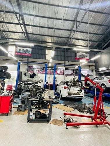 Nhận phục hồi xe tai nạn – Bảo dưỡng xe sang uy tín tại Hà Nội