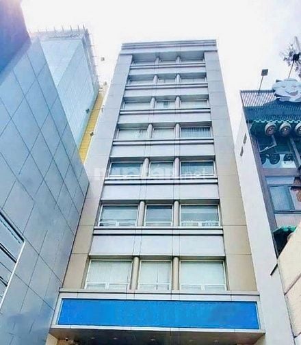 Bán tòa nhà Tôn Đức Thắng, Quận 1, hầm 8 lầu, thu 310 triệu/tháng
