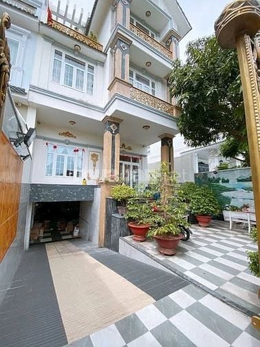 BÁN BIỆT THỰ 4 TẦNG CÓ HẦM KDC ĐẠI PHÚC BÌNH HƯNG