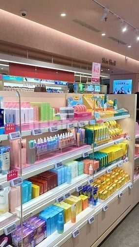 CẦN TUYỂN LAO ĐỘNG LÀM KHO HÀNG VÀ BÁN HÀNG