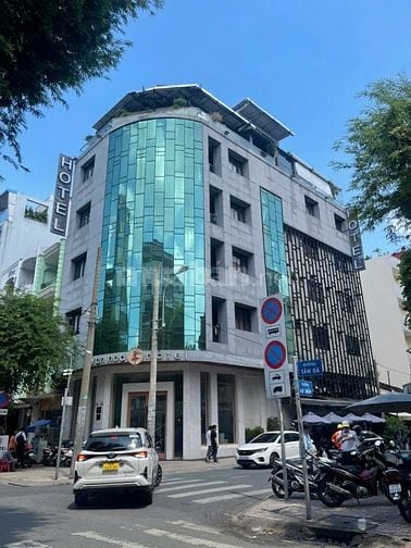 Bán gấp nhà MT đường Trần Hưng Đạo Quận 5 DT 8m x 20m giá 52 tỷ