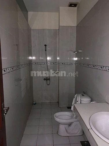 Chính chủ cho Thuê Biệt thự giá rẻ, 2MT 567 Đường Bình Thới giá 40 tr