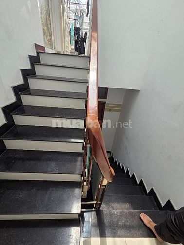 Nhà xây 6 tầng cách đường Phan Đăng Lưu vài bước chân P3 Phú Nhuận