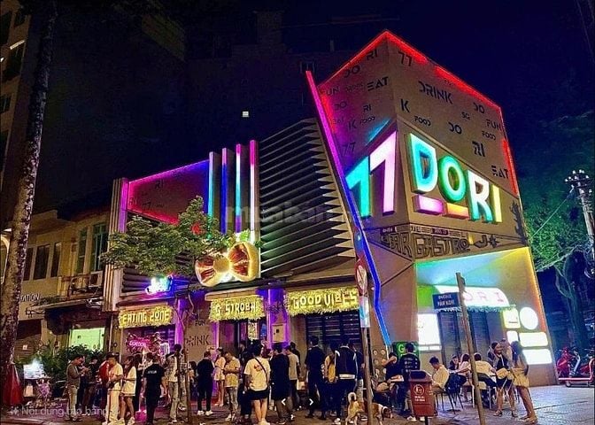 Cho thuê góc 2MT 77 Hàm Nghi, Quận 1