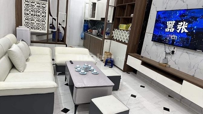 Bán nhà Ỷ La 32m nhà mới 4,5 tầng , ô tô đỗ cách 3m ngõ thông 