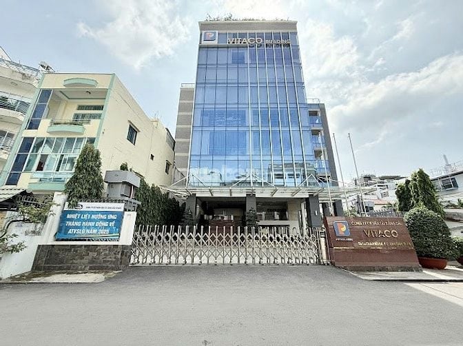 MT hẻm Vip ngay Toà nhà Petrolimex Điện Biên Phủ, 6 Tầng, Thang máy.