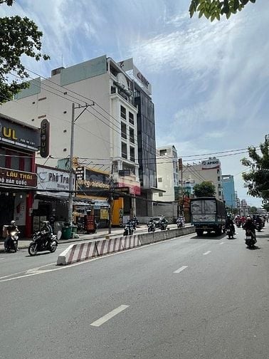 Bán nhà 2MT ID4557 Huỳnh Tấn Phát Quận 7. DT 20x35m