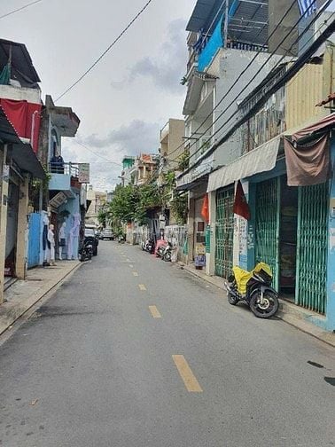 LÊ CẢNH TUÂN - PHÚ THỌ HÒA - TÂN PHÚ - HẺM ÔTÔ ĐỔ CỬA - CÁCH 2 CĂN MẶT