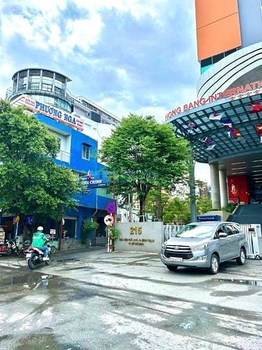CHDV NGAY ĐH HỒNG BÀNG- HẺM XE TẢI TRÁNH- 70m2 - 7 TẦNG- CHỈ 17,x TỶ