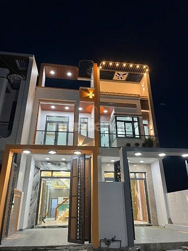  Nhà mới xây 4x23 SHR hướng Bắc 1 trệt 1 lầu gần ngã tư xoài đôi 1 tỷ 