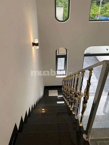 CẦN BÁN GẤP CĂN NHÀ MỚI XÂY Ở PHƯỚC HIỆP CỦ CHI, GIÁ 1 TỶ 050, 125m2. 