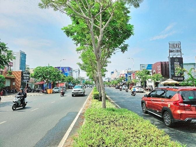 Bán nhà xây 5 tầng mặt tiền đường Trần Não Phường An Khánh Quận 2  