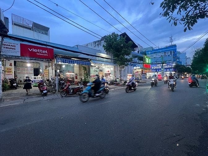 Nhà Mặt tiền kinh doanh DT:4x21m Trần Thị Trọng, P15, Q.Tân Bình.