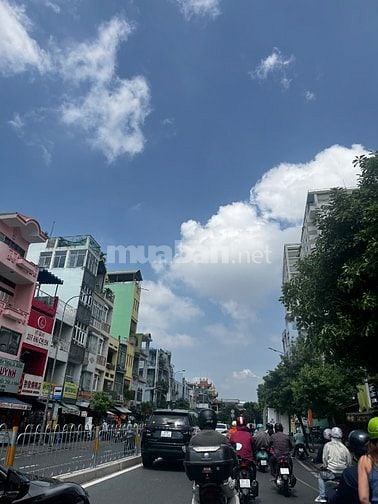 BÁN NHÀ MẶT TIỀN KINH DOANH CĂN GÓC – PHƯỜNG 4, Q.4