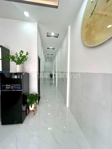 NHÀ CẤP 4 TRẢ 400 TRIỆU VÀO Ở NGAY NGÃ TƯ PHƯỜNG TÂN TRIỀU