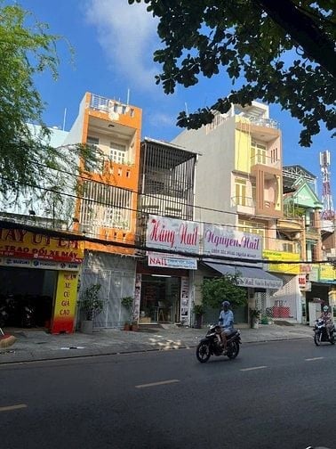 Bán Nhà Mặt Tiền đường phường 8, Gò Vấp, kinh doanh mua bán sầm uất