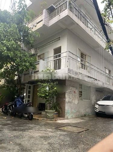 Cho thuê NHÀ HXH 3TẦNG 4PN NGAY ĐH HUTECH P25 Bình Thạnh