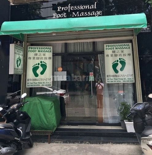 Tuyển lễ tân Nữ làm tại trung tâm Q1