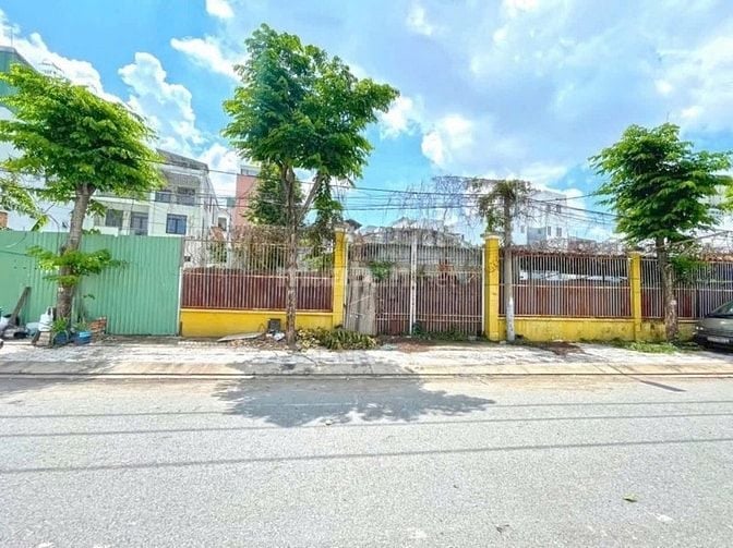 Bán đất mặt tiền đường số 7 phường Tân Thuận Đông Quận 7 HCM