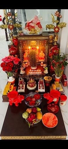 Tuyển nhân viên nữ bán hàng nhanh nhẹn