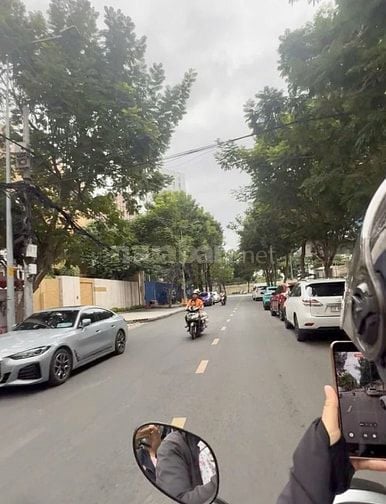QUẬN 1 NGAY BỘ CÔNG AN, NGUYỄN TRÃI GẦN 90M2 HẺM 10M, Ô TÔ TRÁNH.