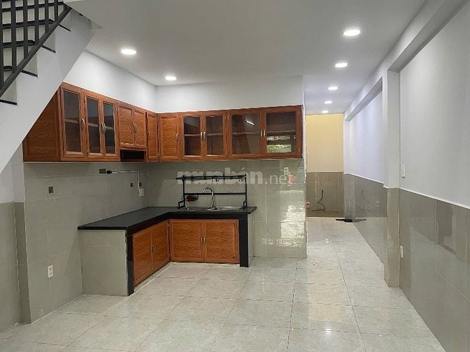 Nhà HXH cách đường bờ kè chỉ 20m, P.15, Gò Vấp. Giá 9,8 Tỉ TL.