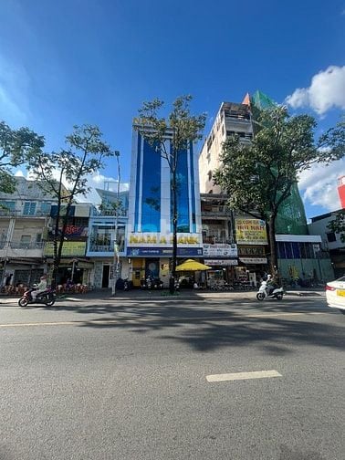 Mặt tiền Hậu Giang ( 4 x 17m ). KC: Hầm 3 Tầng. Giá: 12,5 Tỷ