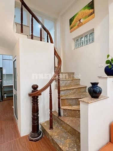 GẤP - BÁN NHÀ PHỐ ĐỘI CẤN - NGỌC HÀ -43M - 4 TẦNG - MT 4M - chỉ 8 tỷ 