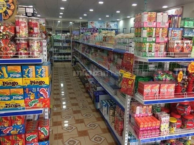 Tuyển gấp nhân viên phụ bán hàng tại Cửa hàng TPHCM 