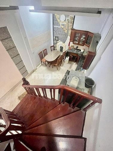 NHÀ DÂN XÂY MỚI SIÊU HIẾM-20M RA PHỐ-NGÕ BA GÁC-ĐẦY ĐỦ CÔNG NĂNG-GIÁ C
